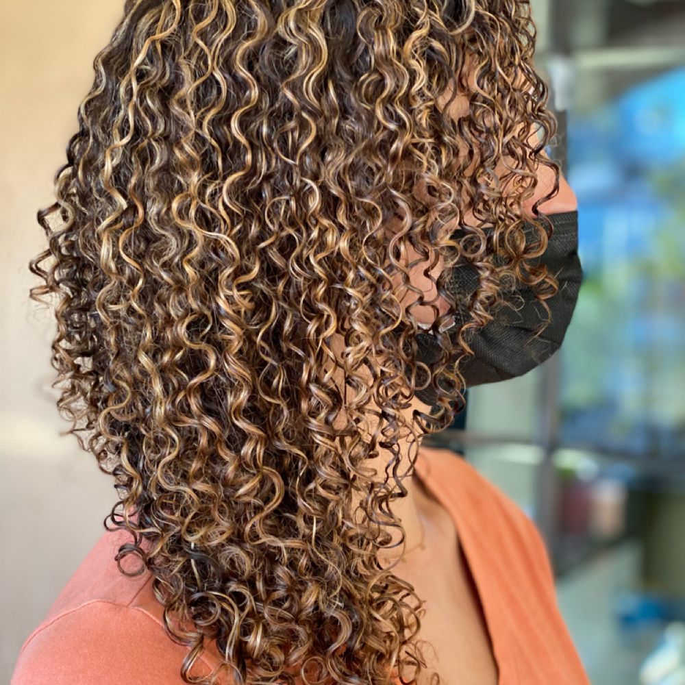 Marissa J Curls hair work in Beverly Hills, example 1